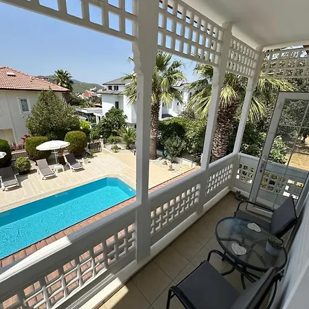 Vila London By Luxury Group *