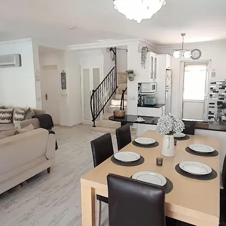 London By Luxury Group Vila Fethiye