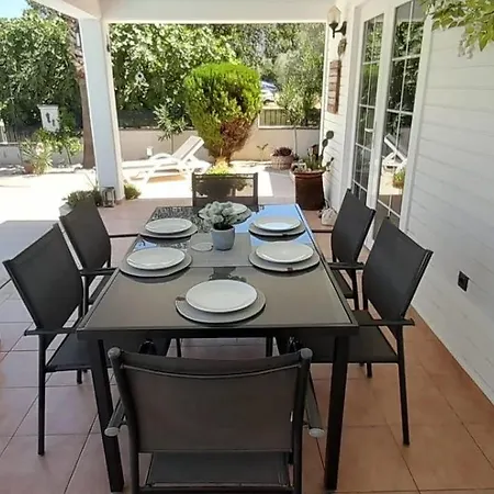 London By Luxury Group Villa *