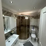 London By Luxury Group *
